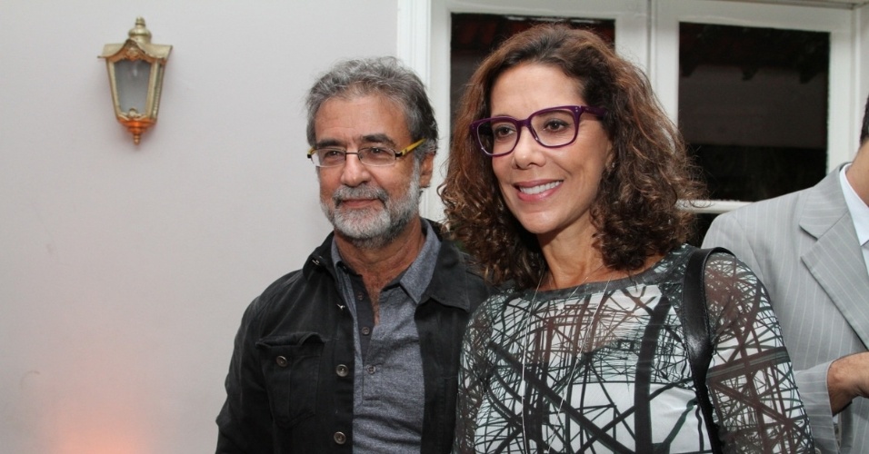15.abr.2014 - Ângela Vieira  marcam presença no lançamento do livro "25 Anos do Prêmio da Música Brasileira", de Antonio Carlos Miguel