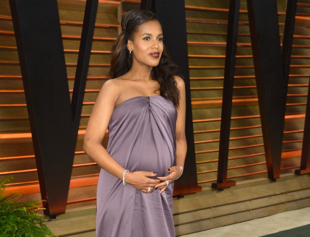 Kerry Washington exibiu a barriga de grávida em festa pós-Oscar