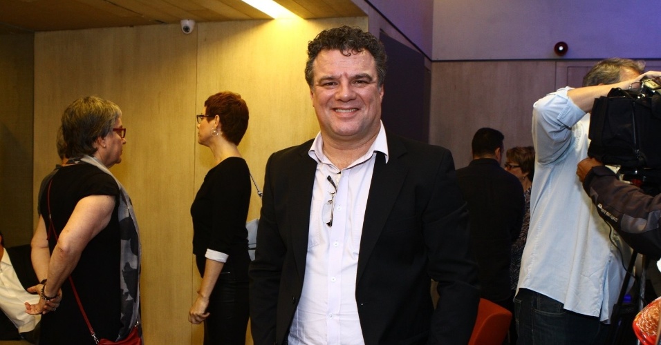 16.abr.2014 - Adriano Garib prestigiou a pré-estreia do filme "Getúlio", em um cinema do Rio