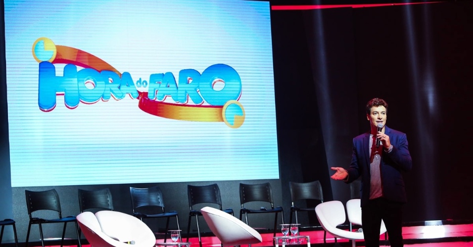 16.abr.2014 - Rodrigo Faro na coletiva de imprensa de seu novo programa, "A Hora do Faro"