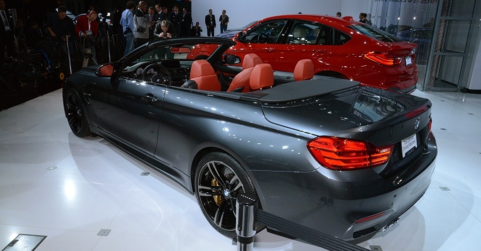 BMW M4 Convertible - Newspress