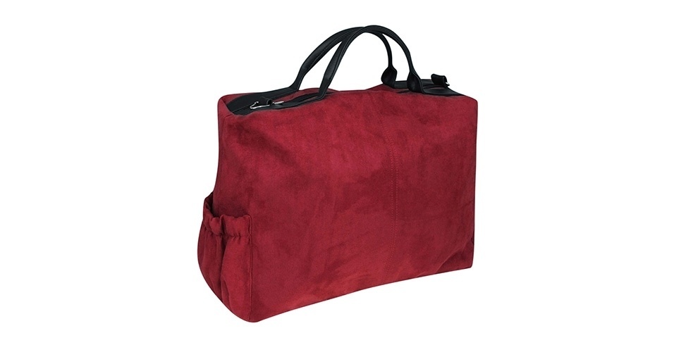 Bolsa de camurça, estilo carteiro, com alça transversal opcional; R$ 119, na Renner (www.renner.com.br) Preço pesquisado em abril de 2014 e sujeito a alterações - Divulgação