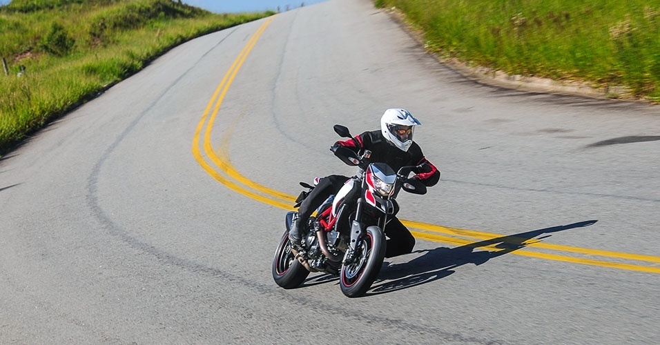 Ducati Hypermotard SP - Doni Castilho/Infomoto