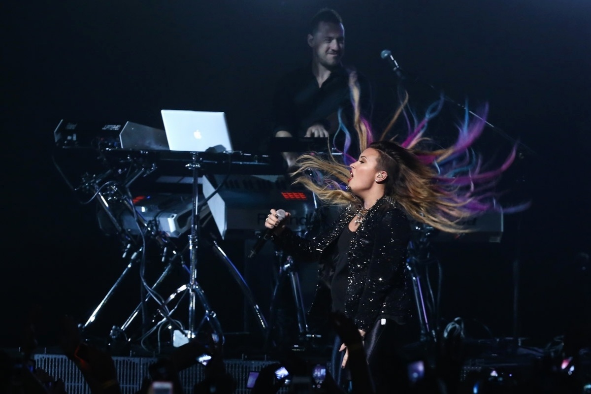 22.abr.2014 - A cantora e atriz americana Demi Lovato se apresenta no Citibank Hall em São Paulo - Manuela Scarpa/Photo Rio News