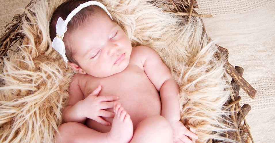 25.abr.2014 - Bruna, filha de Nívea Stelmann com Marcus Rocha, foi clicada pela fotógrafa Gisele Fap