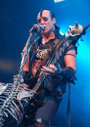 O baixista e vocalista do Misfits Jerry Only - Divulgação