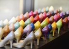 Sapatos da noiva podem ser coloridos e modernos; veja ideias - Getty Images