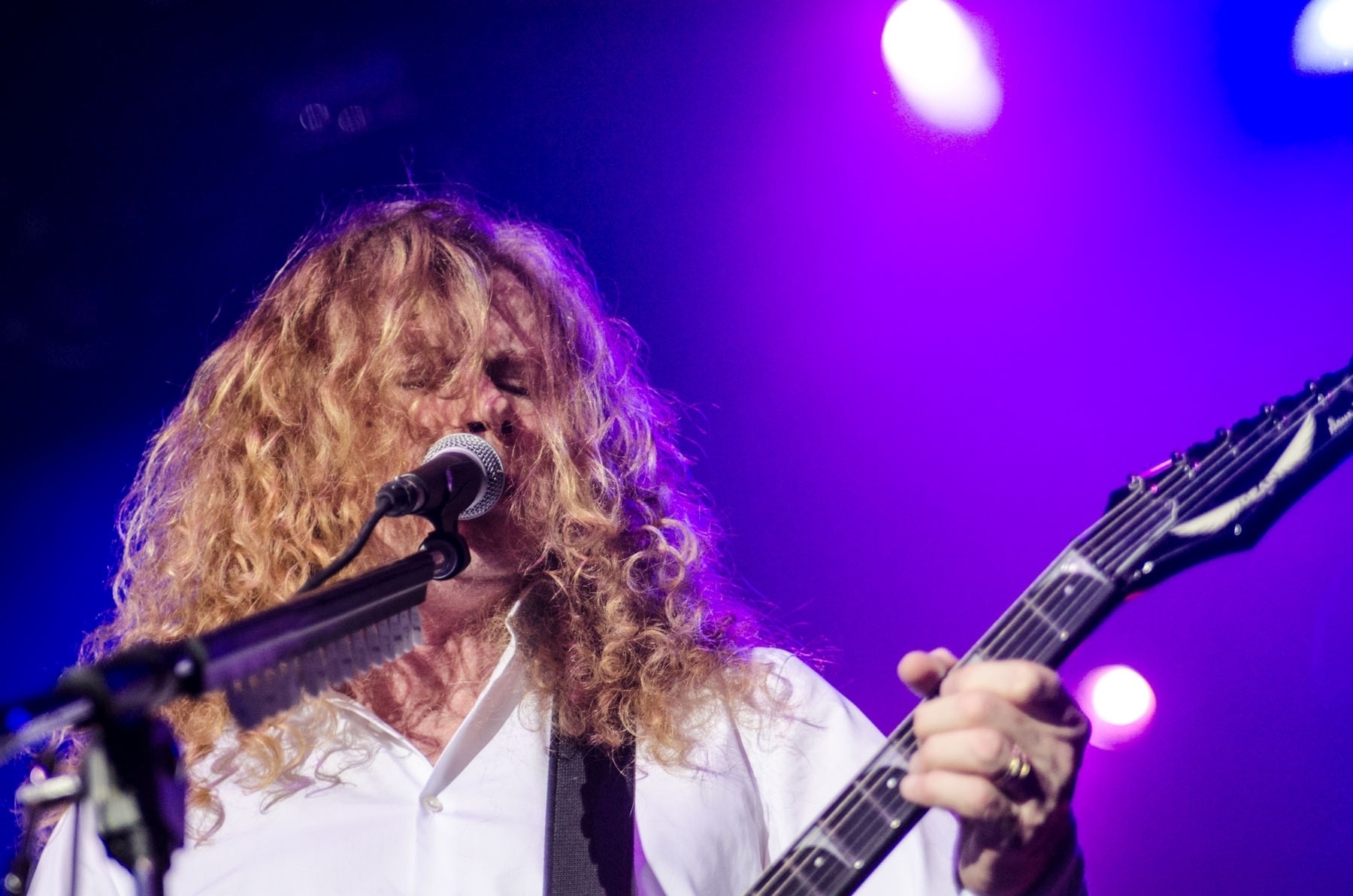 04.mai.2014 - A voz do guitarrista Dave Mustaine foi praticamente abafada pelo coro da plateia no começo do show do Megadeth no Espaço das Américas, em São Paulo - Edi Fortini/UOL