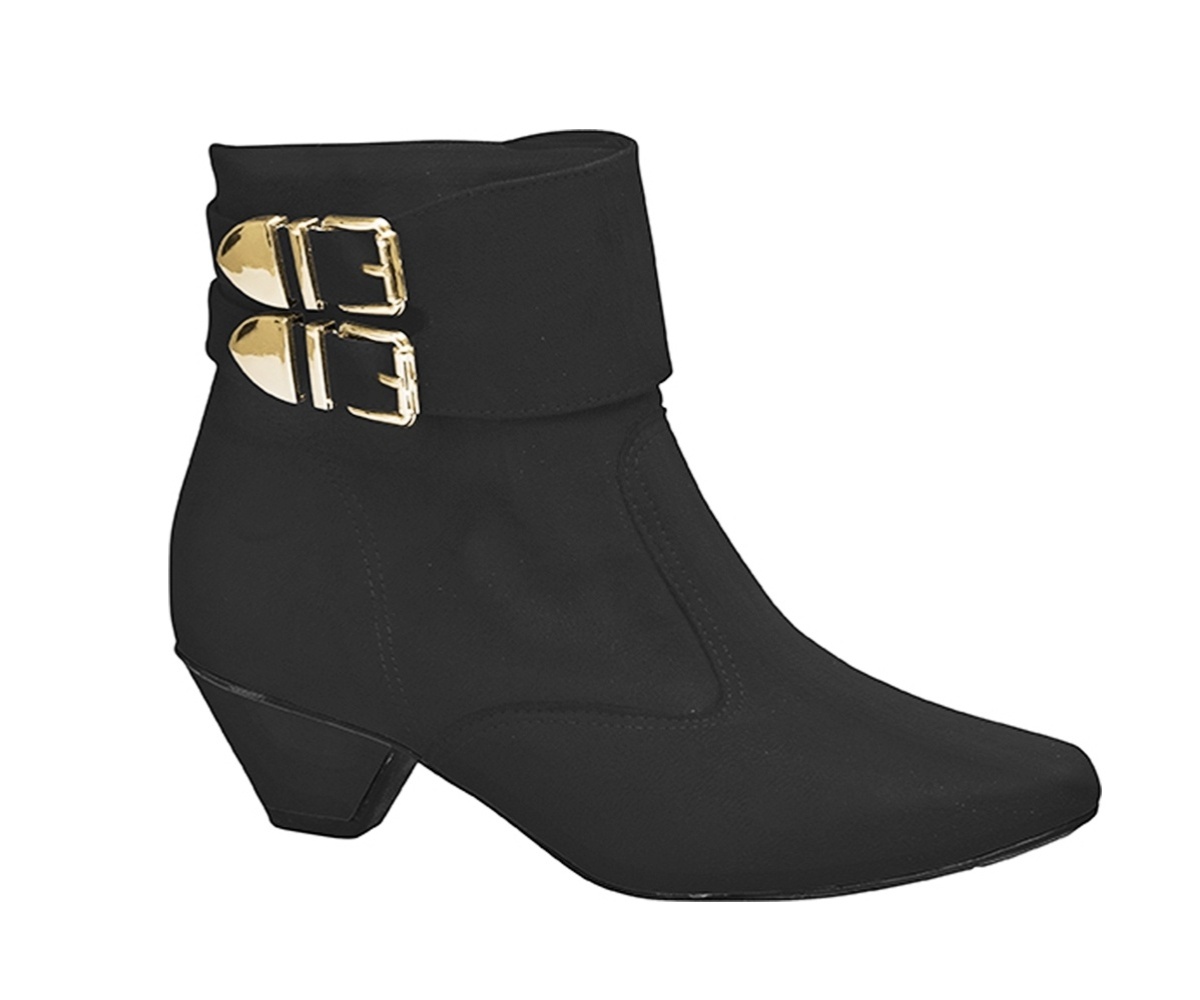 Bota de cano baixo em couro sintético com fivelas douradas; R$179,80, da Crysalis (www.crysalis.com.br) | Preço pesquisado em maio de 2014 e sujeito a alterações - Divulgação