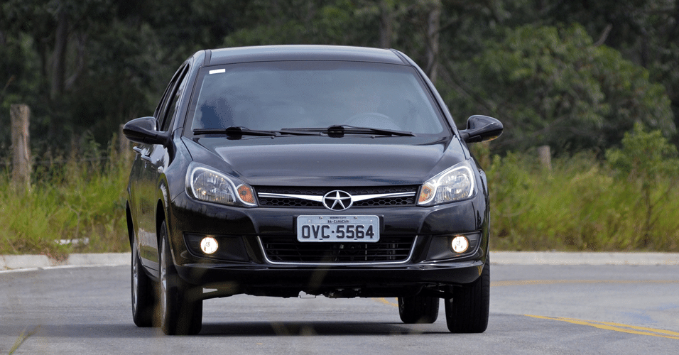 JAC J3 Turin 1.5 S JetFlex 2015 - Murilo Góes/UOL