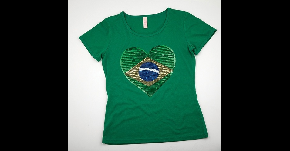 Camiseta com coração de paetê; R$ 39, no Walmart (SAC: 0800 705 50 50). Preço pesquisado em maio de 2014 e sujeito a alterações - Divulgação
