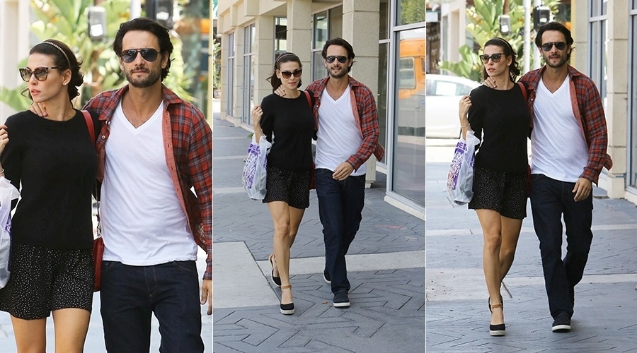 2.mai.2014 - De férias em Los Angeles, Rodrigo Santoro passeou por um shopping acompanhado da namorada, a atriz e cantora Mel Fronckowiak