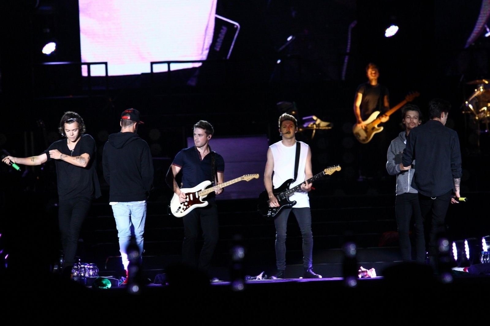 8.mai.2014 - Banda One Direction faz o primeiro show de sua carreira no Brasil, no Parque dos Atletas, no Rio8.mai.2014 - Banda One Direction faz o primeiro show de sua carreira no Brasil, no Parque dos Atletas, no Rio - Raphel Mesquita/Foto Rio News