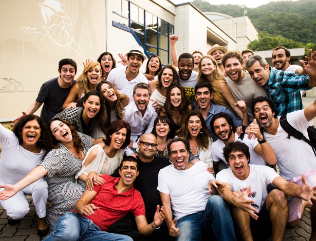 Equipe do "Tá no Ar" grava vinheta com atores da Globo