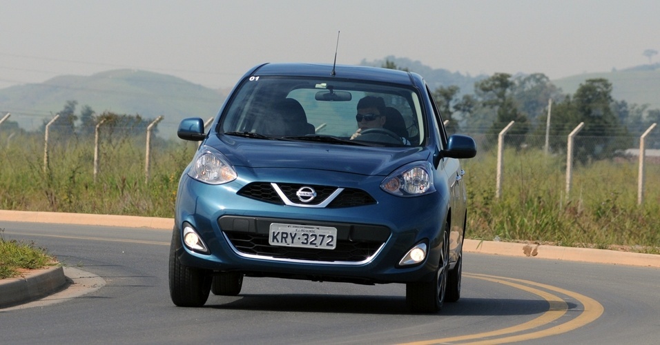 Nissan New March 1.6 SL - Murilo Góes/UOL