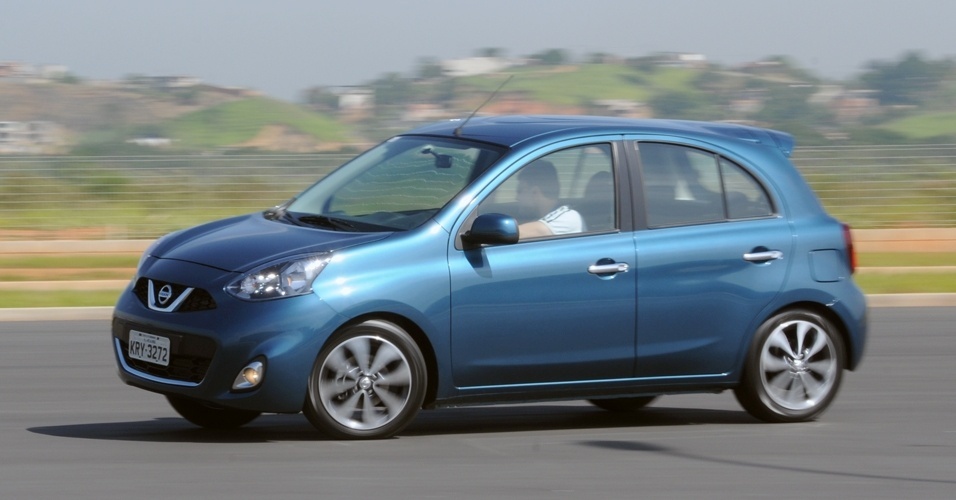 Nissan New March 1.6 SL - Murilo Góes/UOL