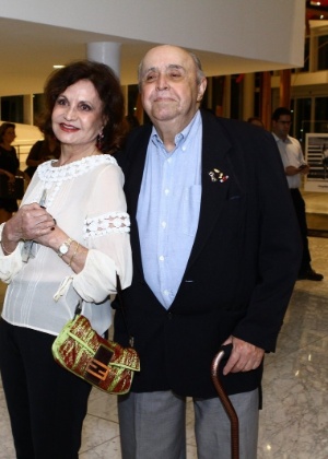 19.mai.2014 - Rosamaria Murtinho e Mauro Mendonça