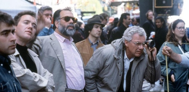 Gordon Willis (à dir) com Francis Ford Coppola durante as filmagens de "O Poderoso Chefão - Parte 3" - Divulgação
