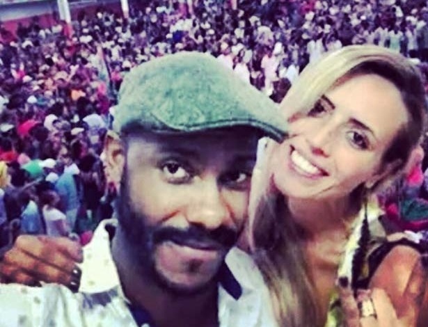 Jamelão diz que beijo em Débora Block foi "encenação", diz mulher do músico