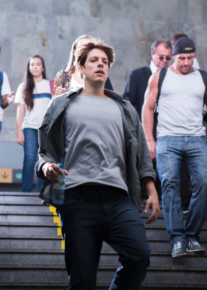 Fábio Porchat em cena de "Entre Abelhas" - Divulgação - Divulgação