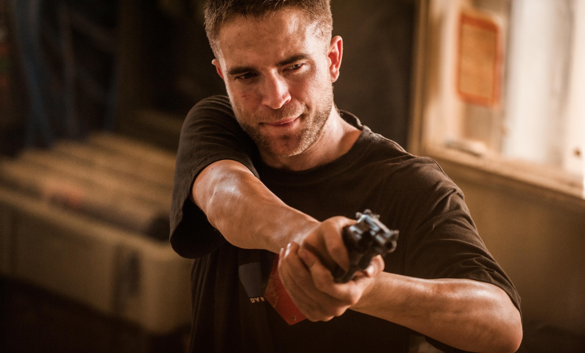 Robert Pattinson em cena de "The Rover", de David Michôd - Divulgação