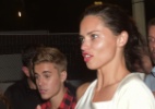 Solteira, Adriana Lima deixa festa com Justin Bieber - The Grosby Group
