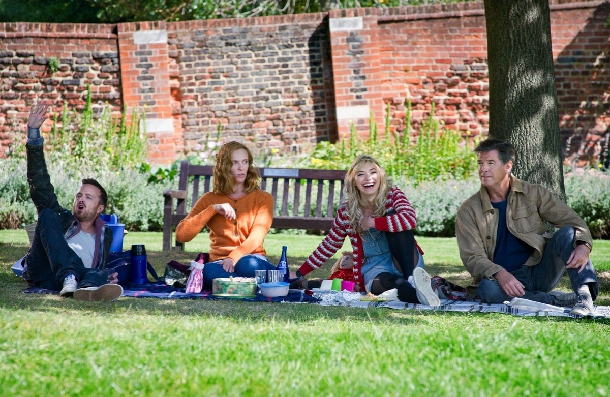 Cena do filme "Uma Longa Queda", do diretor Pascal Chaumeil - Divulgação/© DCM Filmverleih