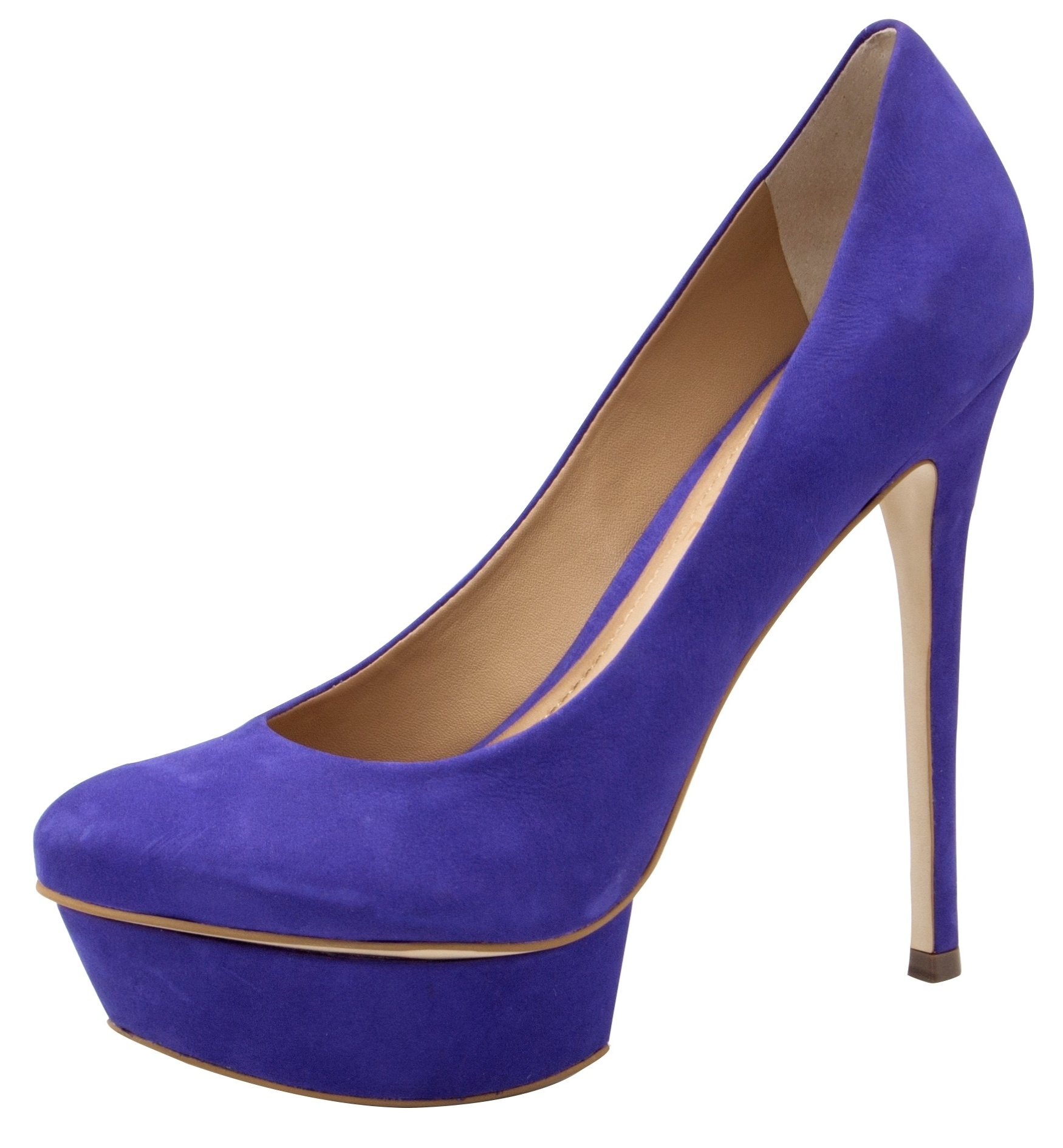 Sapato em camurça azul, da Thelure para Dumond. Preço: R$496. Informações: http://www.thelure.com.br| Preço e disponibilidade pesquisados em maio de 2014 e sujeitos a alterações - Divulgação
