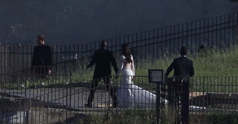 24.mai.2014 - Kim Kardashian e Kanye West se casam no Forte di Belvedere, em Florença, na presença de 600 convidados. A cantora Beyoncé, Jay-Z e o irmão de Kim não foram à cerimônia