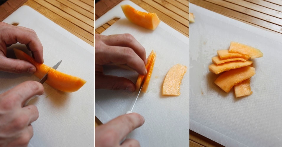 Corte uma fatia de melão orange e corte-a ao meio. Então, faça fatias bem finas para serem as pétalas do girassol - Reinaldo Canato/UOL