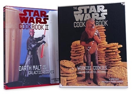 LIVROS DE CULINÁRIA - Promete trazer receitas "galácticas" inspiradas em Darth Maul, ou uns tais "cookies wookies" de Chewbacca - Divulgação