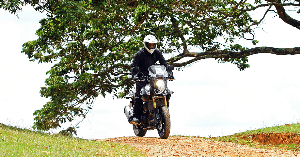 Suzuki V-Strom 1000 ABS - Mário Villaescusa/Infomoto