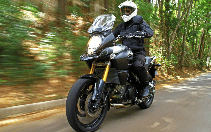 Suzuki V-Strom 1000 ABS - Mário Villaescusa/Infomoto