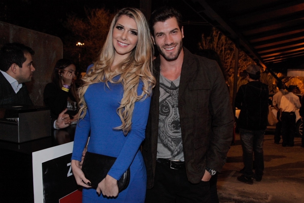 Em 2014, Roni e Tatiele continuaram o namoro após o fim do "BBB14" e ficaram noivos no mesmo ano - Manuela Scarpa e Marcos Ribas/Photo Rio News