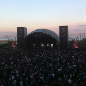 Caetano Veloso se apresenta no festival Primavera Sound ao pôr do sol - Estefani Medeiros/UOL - Estefani Medeiros/UOL