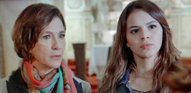 "Em Família": Helena ignora Luiza e deixa Chica constrangida