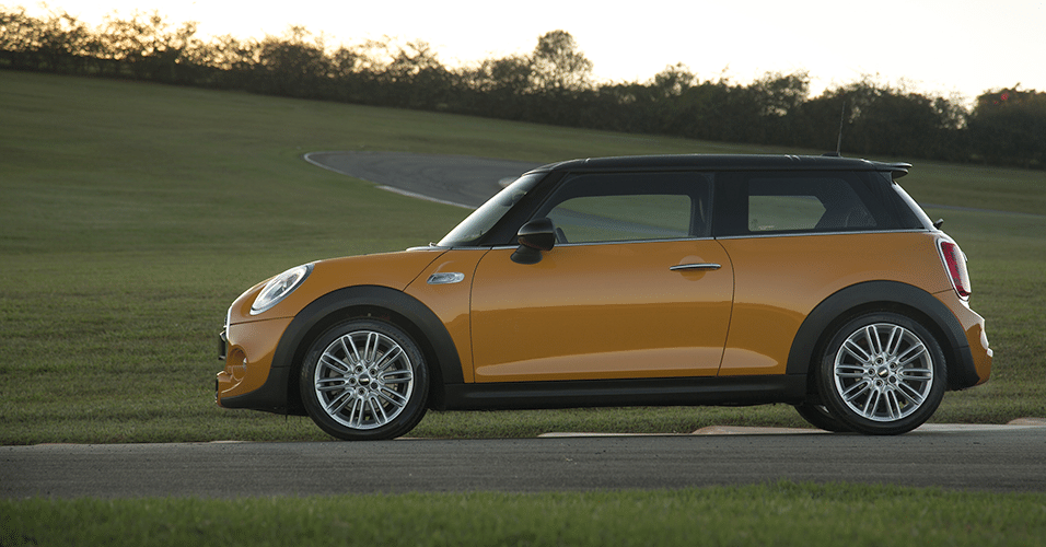 Mini Cooper e Cooper S - Divulgação