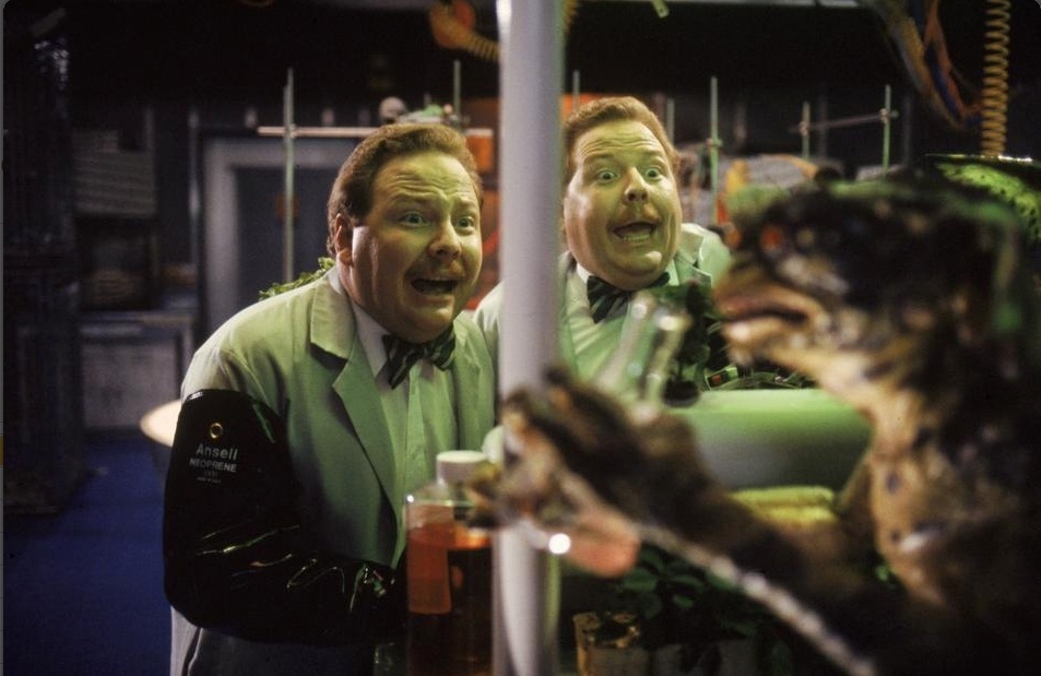 Cena do filme "Gremlins" (1984), produzido por Steven Spielberg - Divulgação
