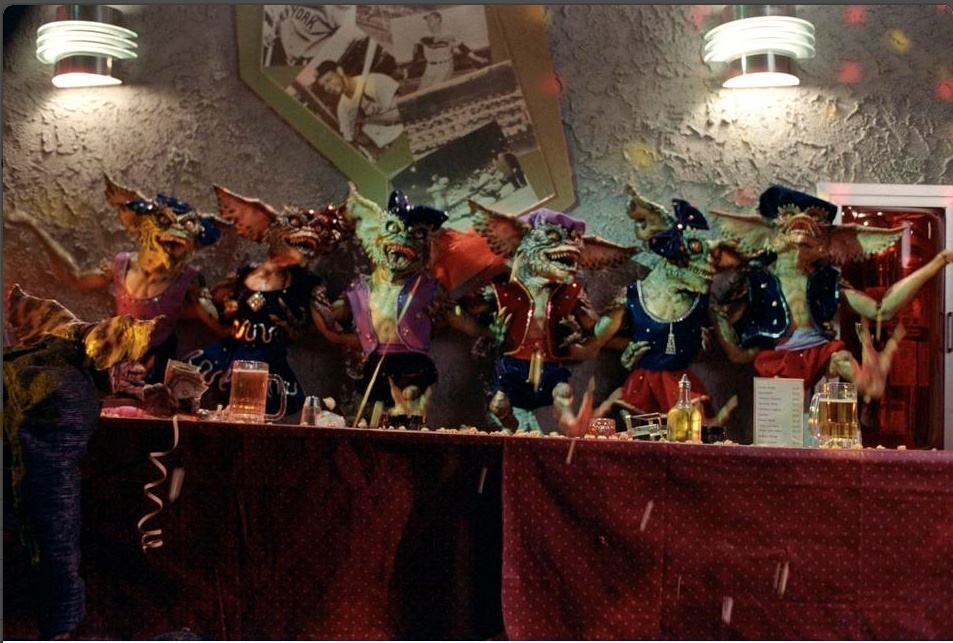 Cena do filme "Gremlins" (1984), produzido por Steven Spielberg - Divulgação