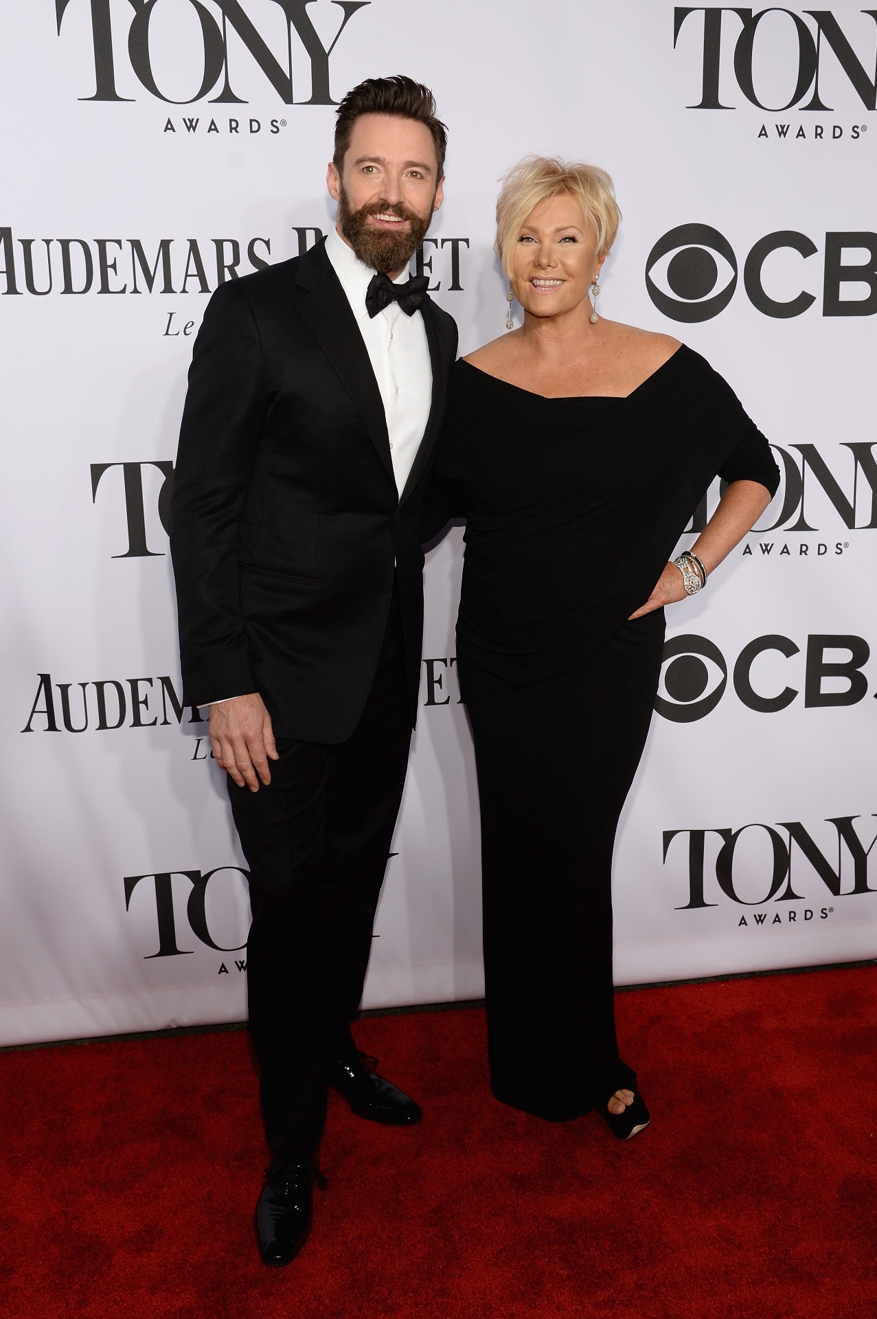 08.jun.2014 - Deborra-Lee Furness e Hugh Jackman chegam para o Tony Awards 2014 no Radio City Music Hall, em Nova York - Getty Images