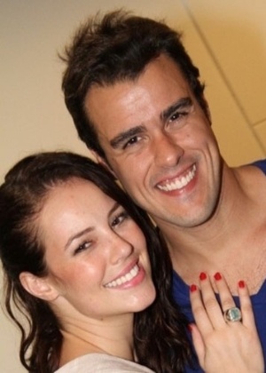 Paola Oliveira e Joaquim Lopes são namorados