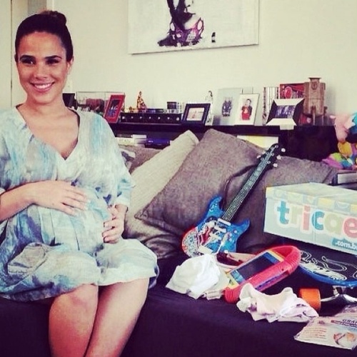 11.jun.2014 - Prestes a dar à luz, Wanessa Camargo mostra o seu enxoval