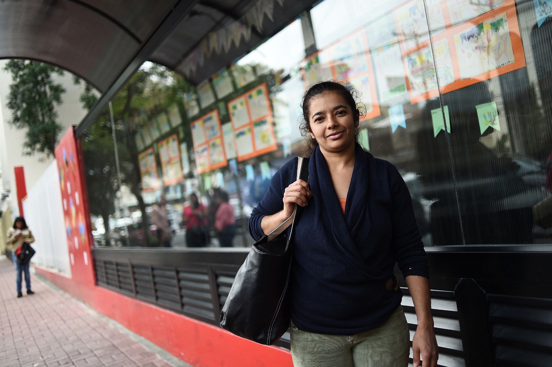 "Acho o castigo físico desnecessário para educar. Prefiro ter diálogo com a minha filha. Eu só bati uma vez porque ela me desobedeceu depois de falar para ela várias vezes que estava errado, mas não foi forte, porque eu sou contra quem espanca. Acho bom ter essa Lei da Palmada para orientar os pais", afirma Josefa Ferreira, 32 anos, mãe de Laís, de quatro anos - Reinaldo Canato/UOL