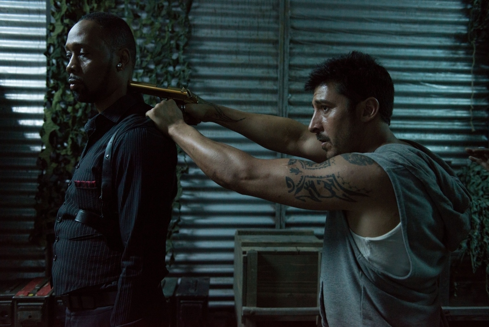 Cena de "13º Distrito", do diretor Camille Delamarre - Divulgação