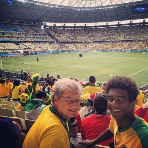 17.jun.2014 - Hélio de la Peña posta foto dentro do Estádio Castelão, em Fortaleza