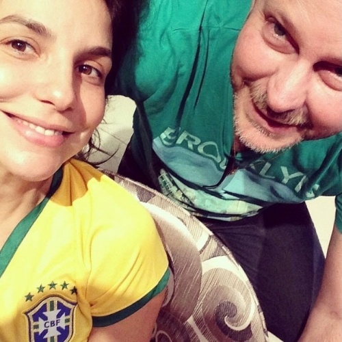 17.jun.2014 - Ivete Sangalo posta foto com o amigo Dito e escreve: "Alô Porto Velho !!! Chegamos e vamos botar quente"