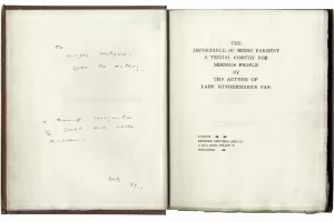 Imagem de uma edição de "A Importância de Se Chamar Ernesto" autografada por de Oscar Wilde em 1899 - EFE