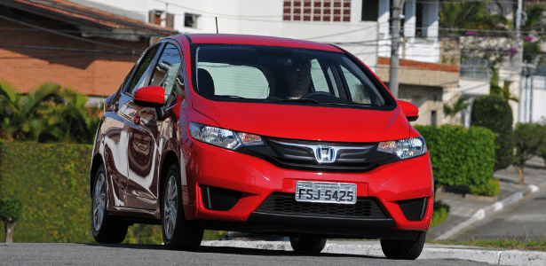 Nova geração do Honda Fit, lançada em 2014, passa por seu primeiro chamado - Murilo Góes/UOL