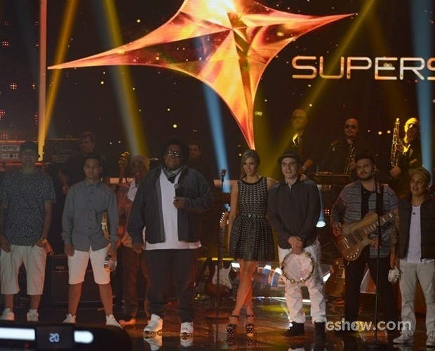 22.jun.2014 - Grupo do Bola recebeu 65% dos votos de foi eliminada do "SuperStar"