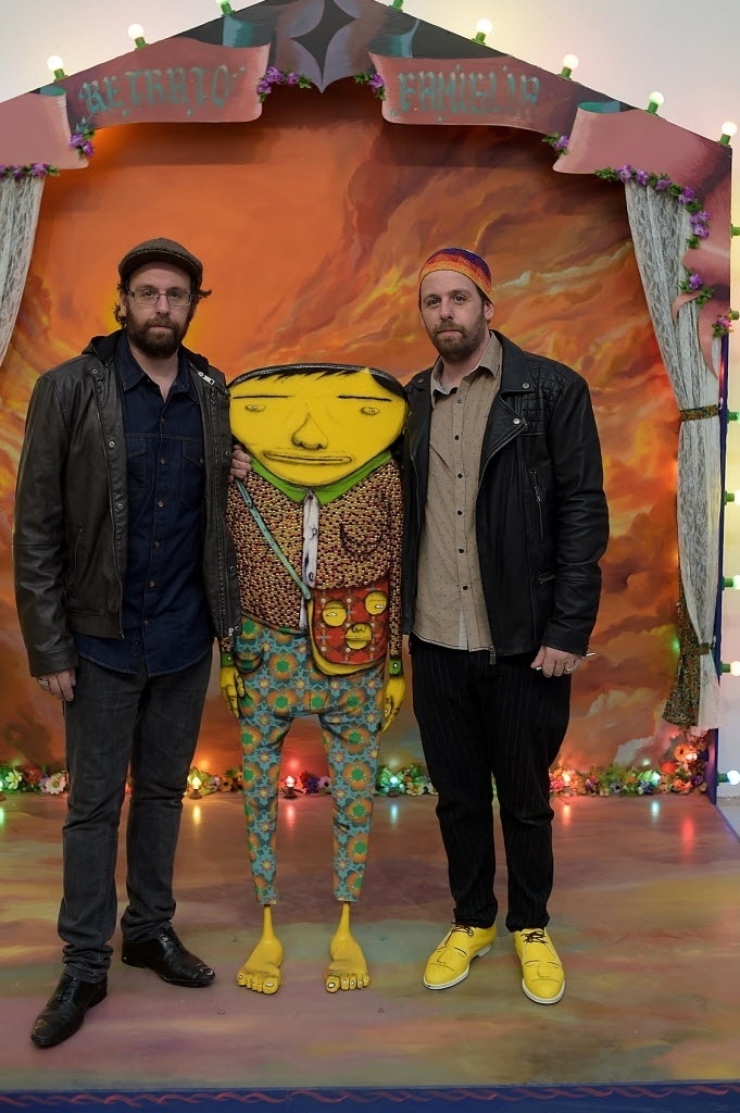 29.jun.2014- Grafiteiros Osgêmeos, Gustavo e Otávio Pandolfo, apresentam a exposição  "A Ópera da Lua", que reúne cerca de trinta pinturas, três esculturas e uma vídeo-instalação 3D - Reinaldo Canato/UOL